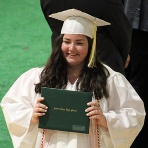 Meet your Posher, Kayla